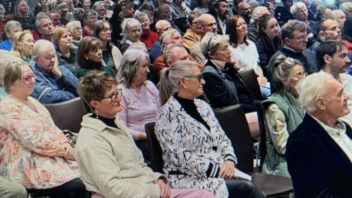 IT was standing room only at a community meeting over Lake Lyell pumped hydro concerns at the Workies on Sunday.